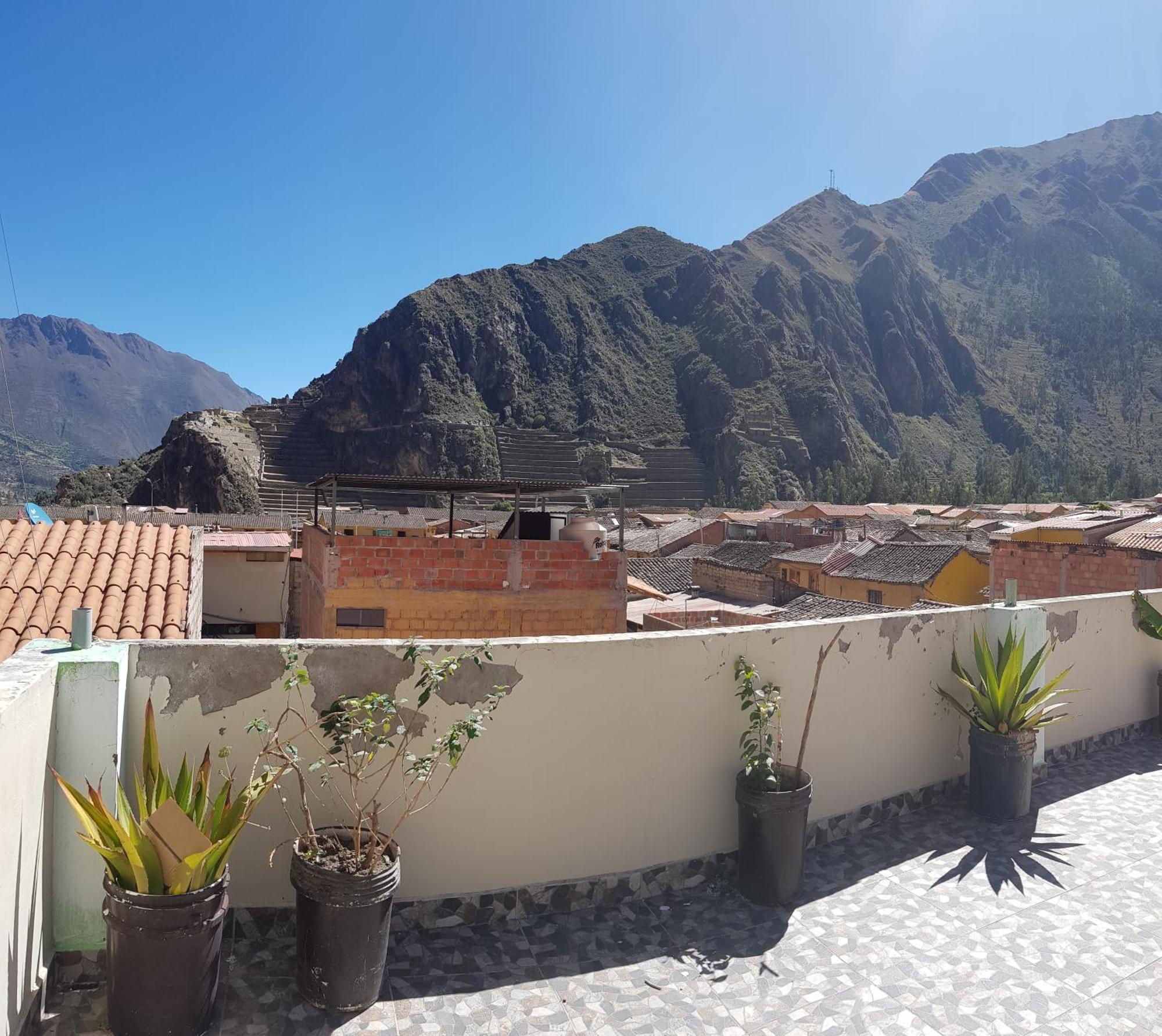 Hostal Apu Qhawarina Ollantaytambo Luaran gambar