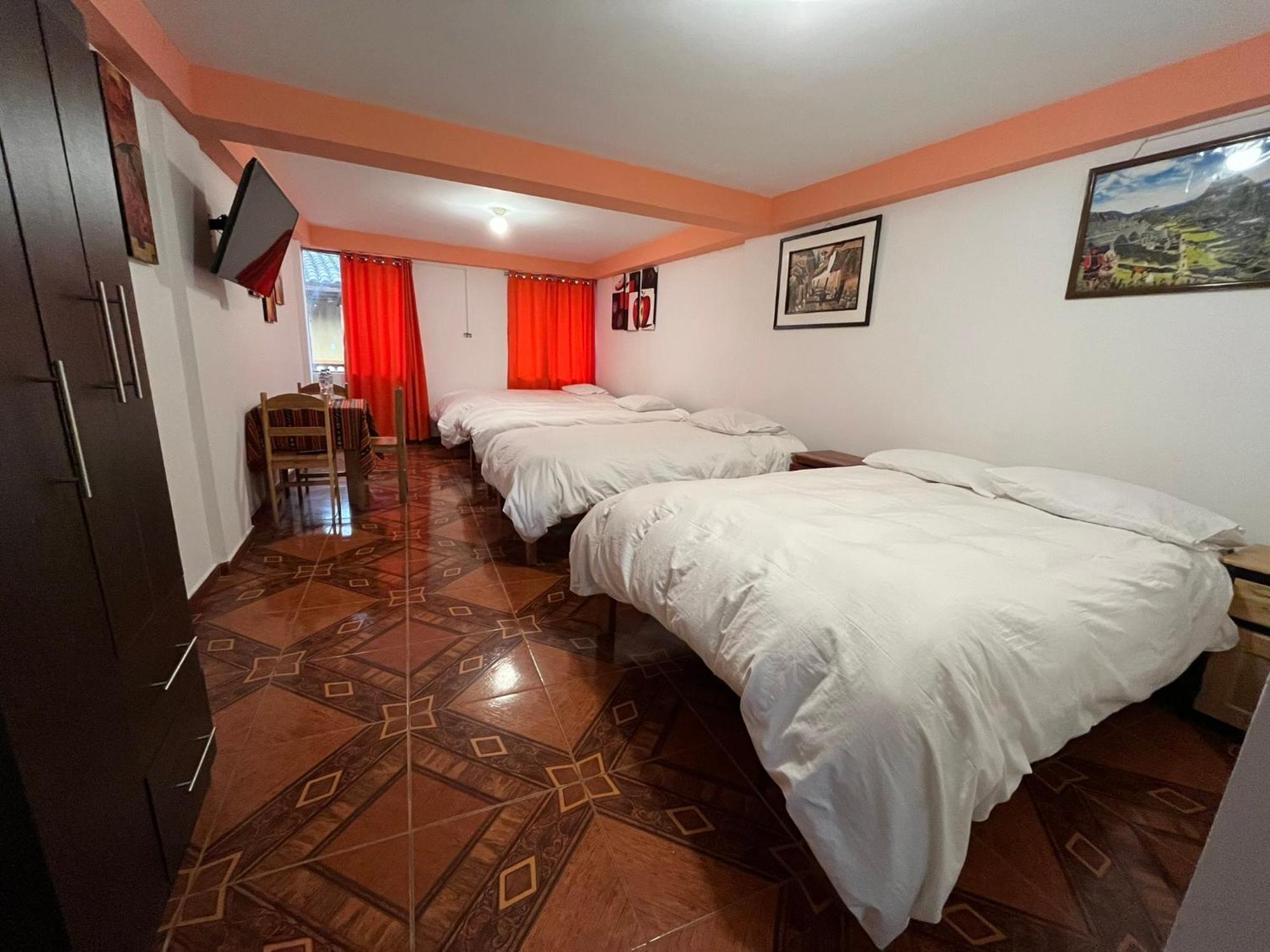 Hostal Apu Qhawarina Ollantaytambo Luaran gambar