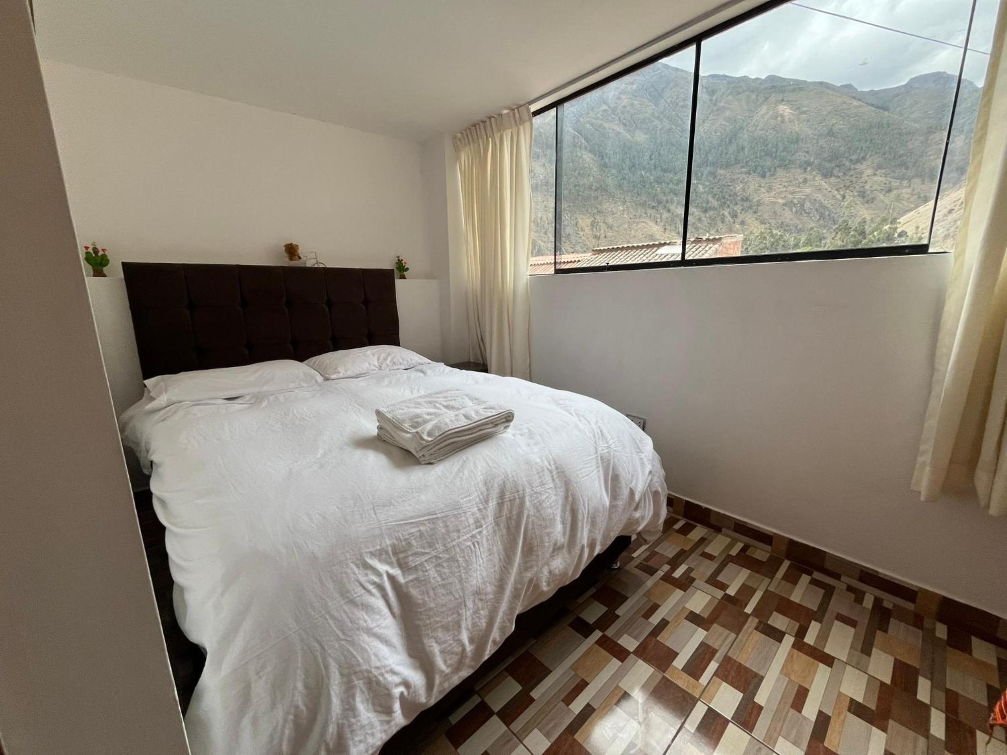 Hostal Apu Qhawarina Ollantaytambo Luaran gambar