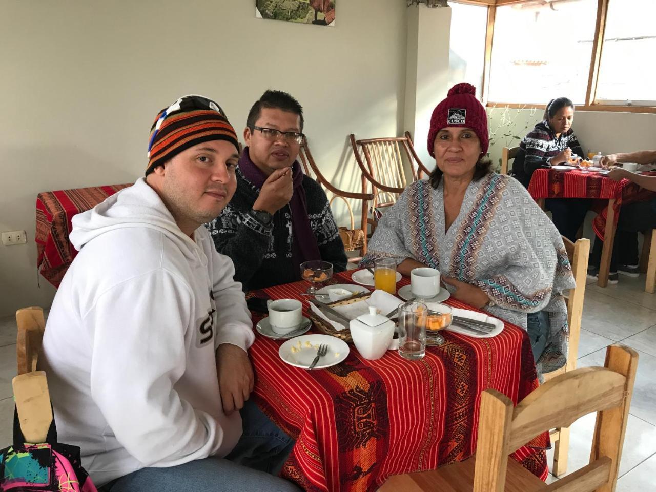 Hostal Apu Qhawarina Ollantaytambo Luaran gambar