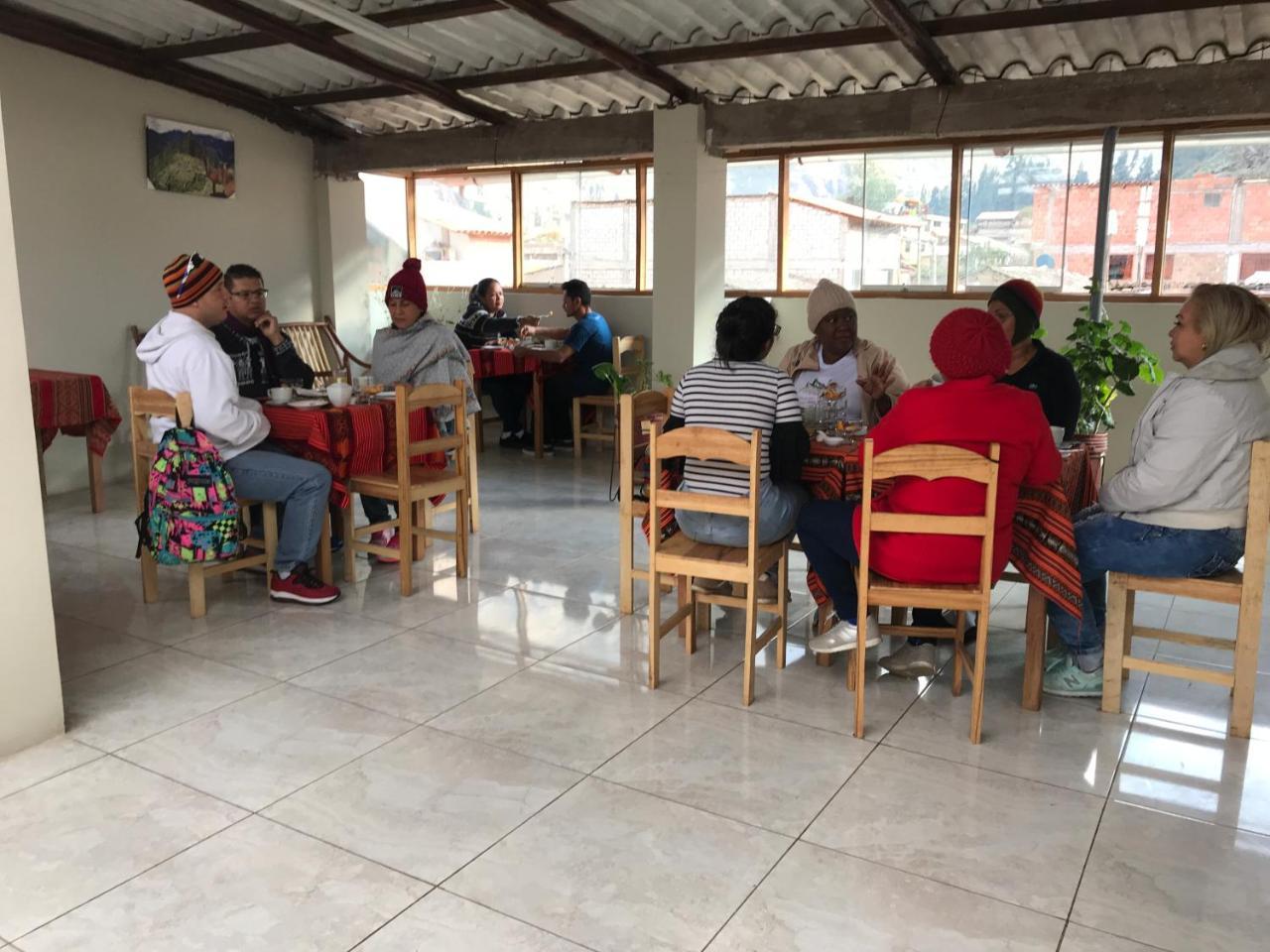 Hostal Apu Qhawarina Ollantaytambo Luaran gambar